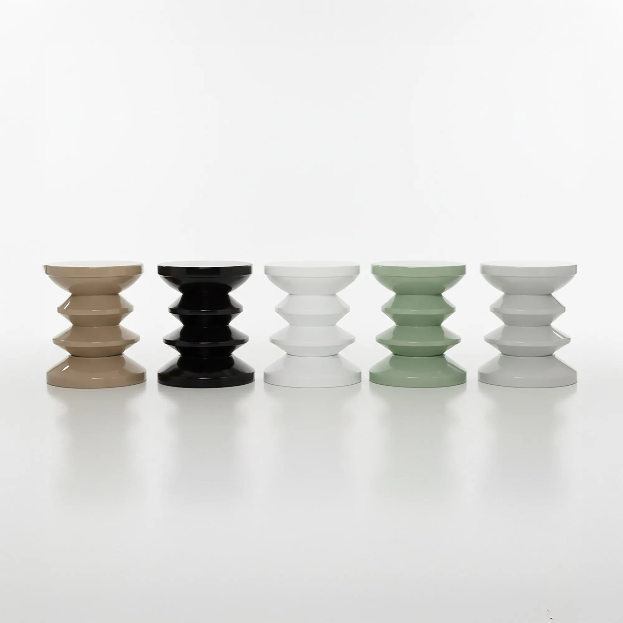 Relaxdays Beistelltisch Zick Zack, modernes Design, multifunktional, hellgrau 5